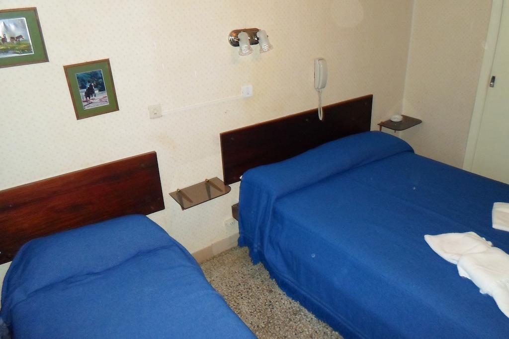 Hotel Mirasol Necochea Quarto foto